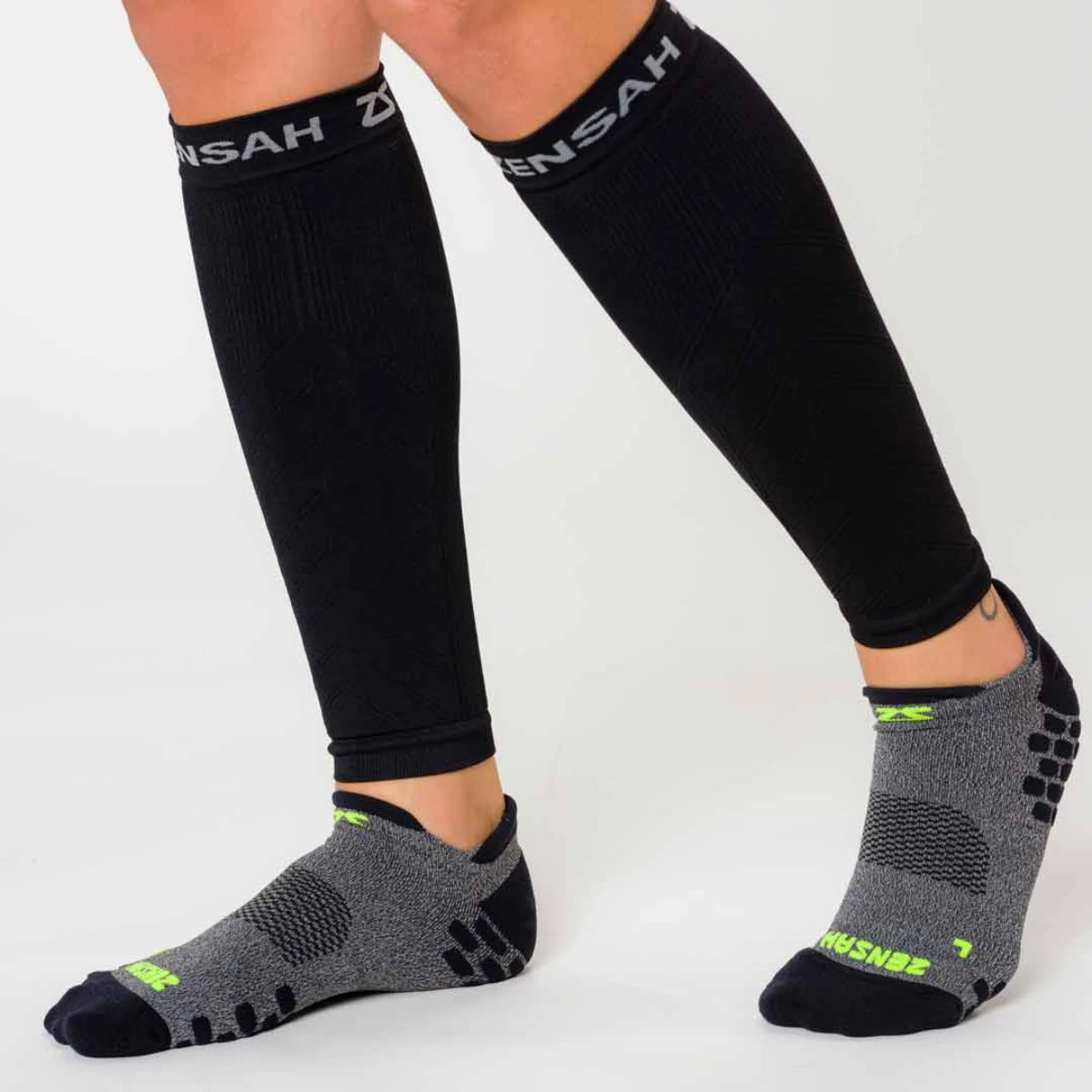 Zensah Compression Leg Sleeves 5 Zensah Compression Leg Sleeves - Image 3