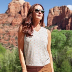 Aventura Pallas Tank Top Womens 7 Aventura Pallas Tank Top Womens -Christy Sports 3012149 010 03